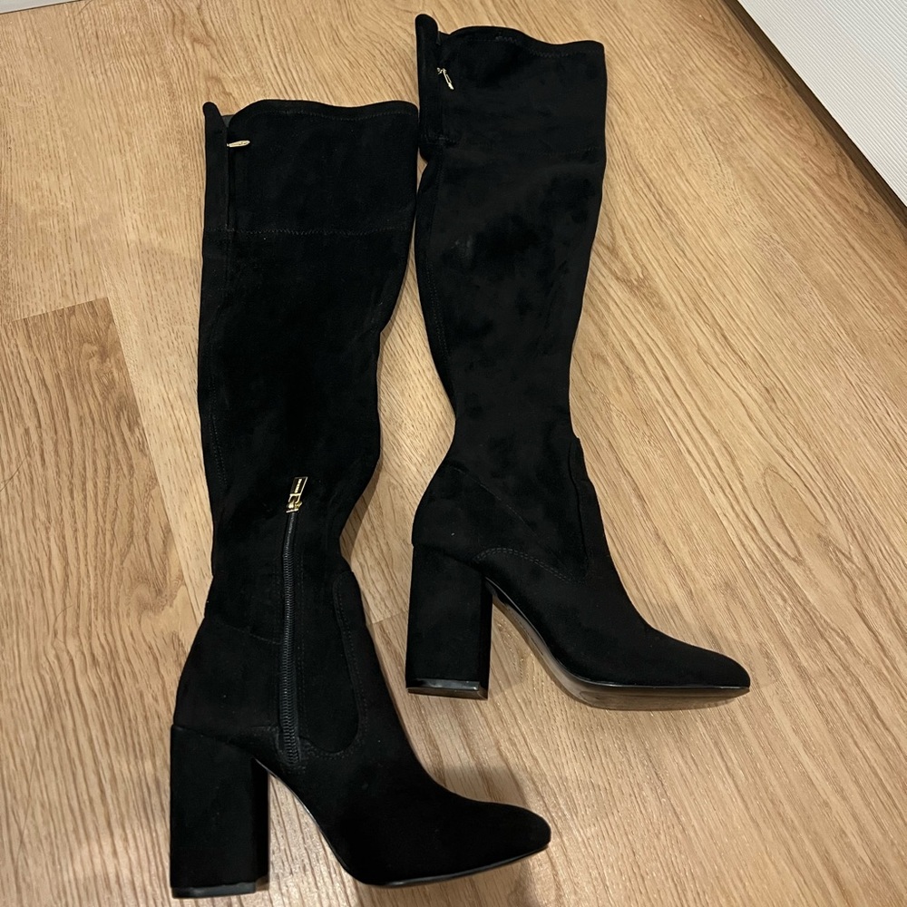 Black Knee-High Block Heel Boots